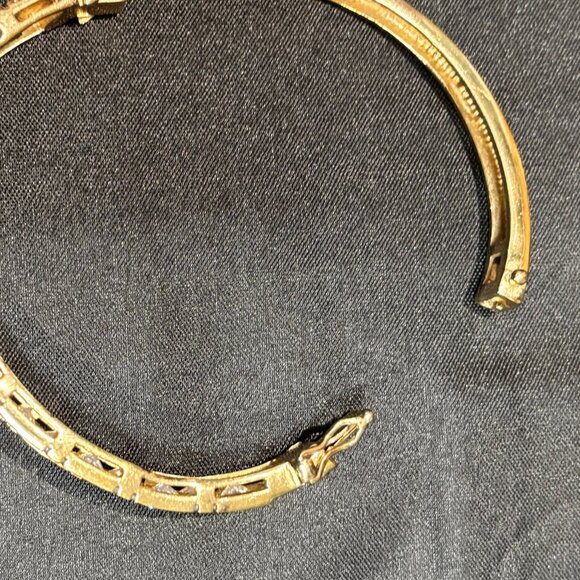 Iridescent Bangle - Picture 8 of 9